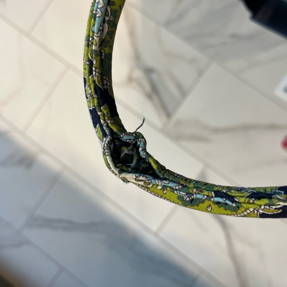 Vera Bradley Weekender Bag - Picture 4 of 6